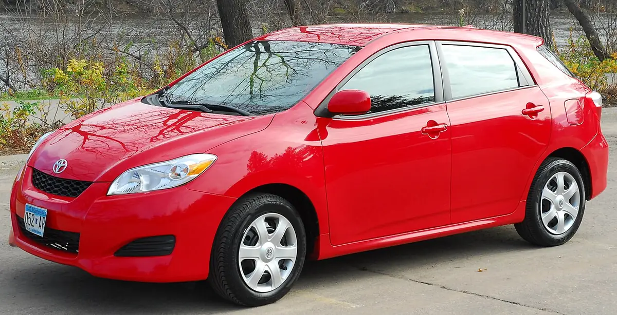 Toyota Matrix exterior (photo from Wikimedia Commons)