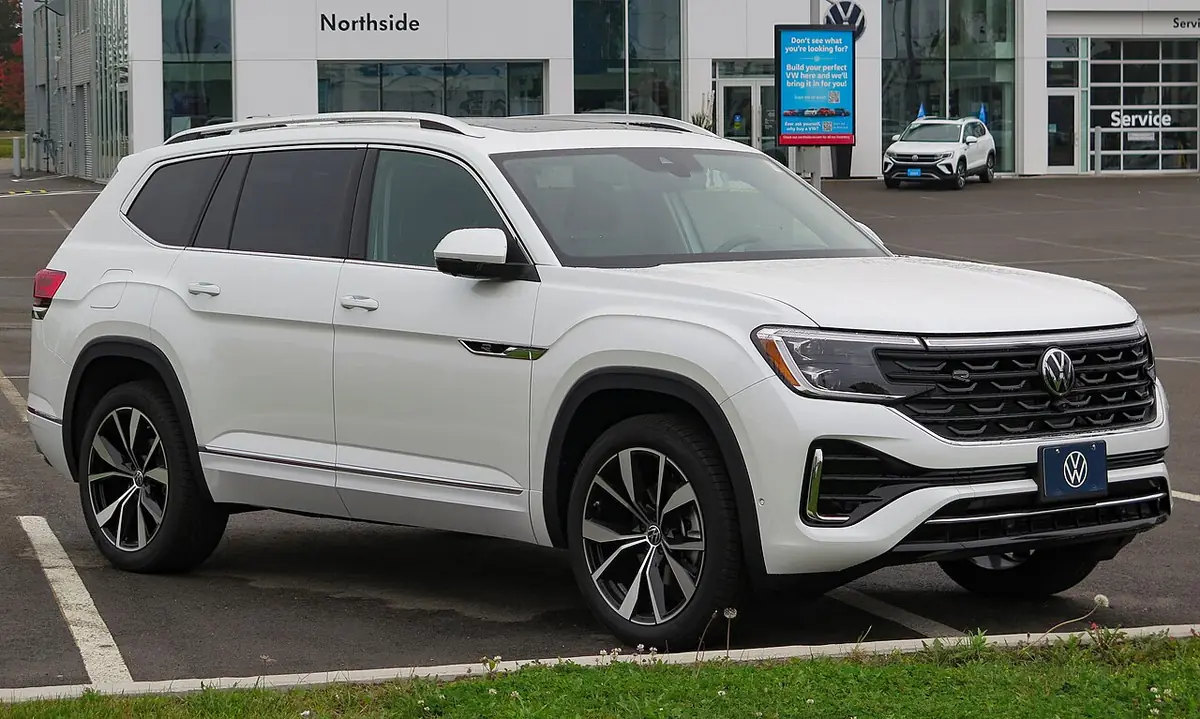 Volkswagen Atlas exterior (photo from Wikimedia Commons)
