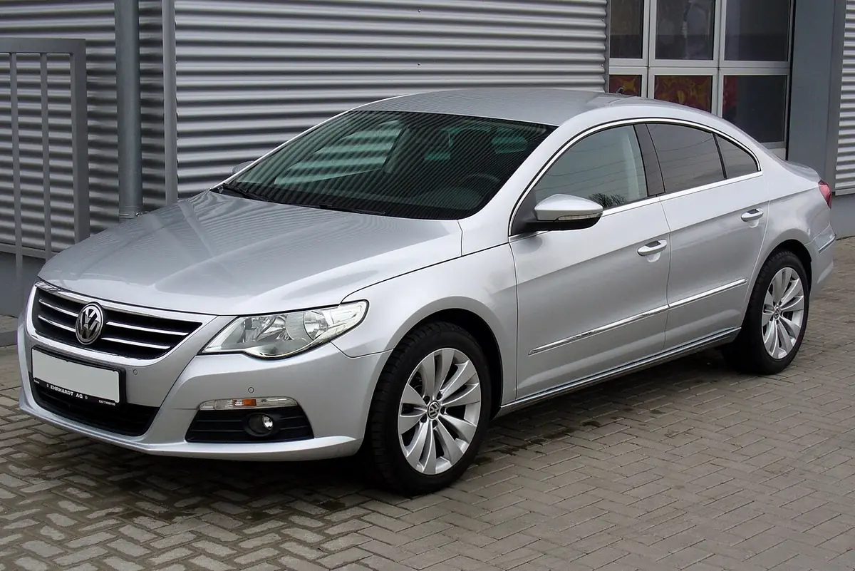 Volkswagen CC exterior (photo from Wikimedia Commons)