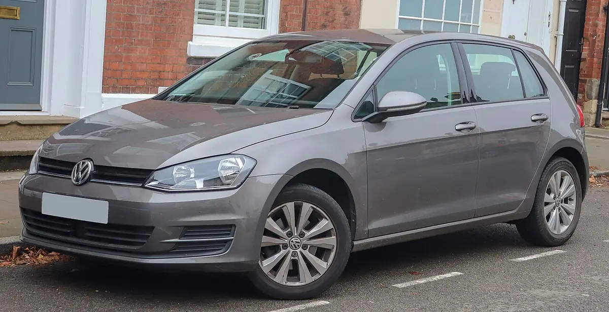 Volkswagen Golf R exterior (photo from Wikimedia Commons)