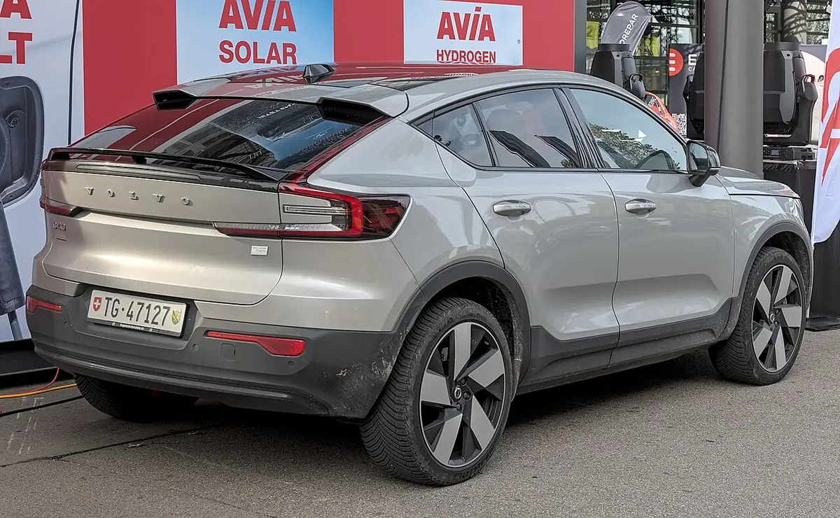 Volvo C40 exterior (photo from Wikimedia Commons)