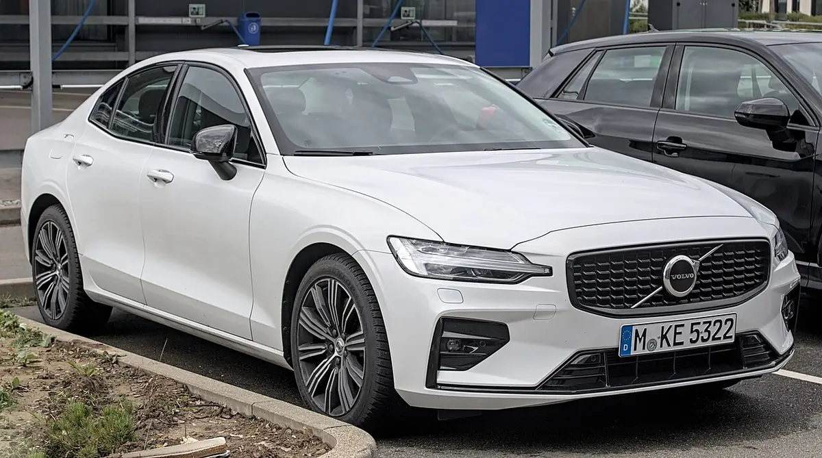 Volvo S60 (photo from Wikimedia Commons)