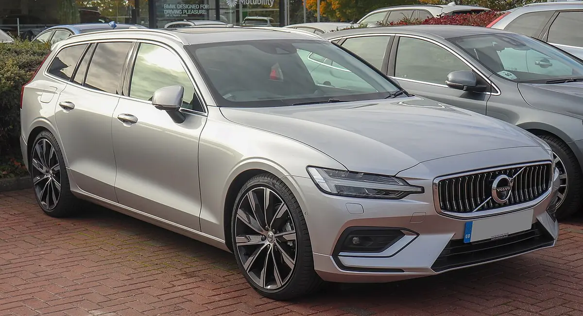 Volvo V60 exterior (photo from Wikimedia Commons)