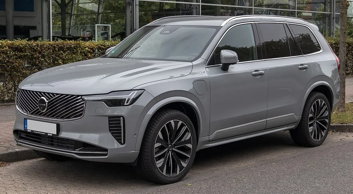 Volvo XC90 (photo from Wikimedia Commons)